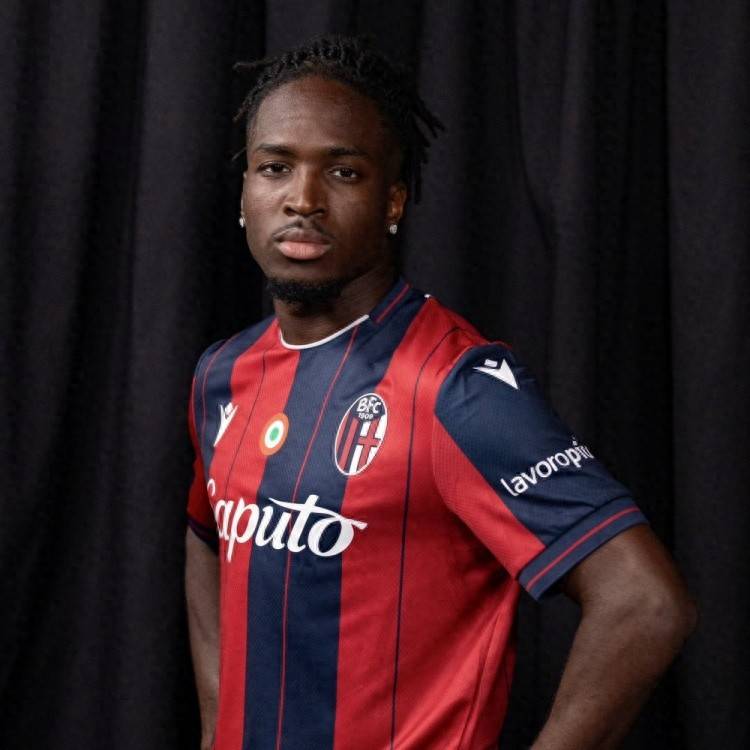 一日意甲动向:裁判错了却罚米兰主帅,国米取胜降压齐沃赞年轻人 一日意甲动向:裁判错了却罚米兰主帅,国米取胜降压齐沃赞年轻人