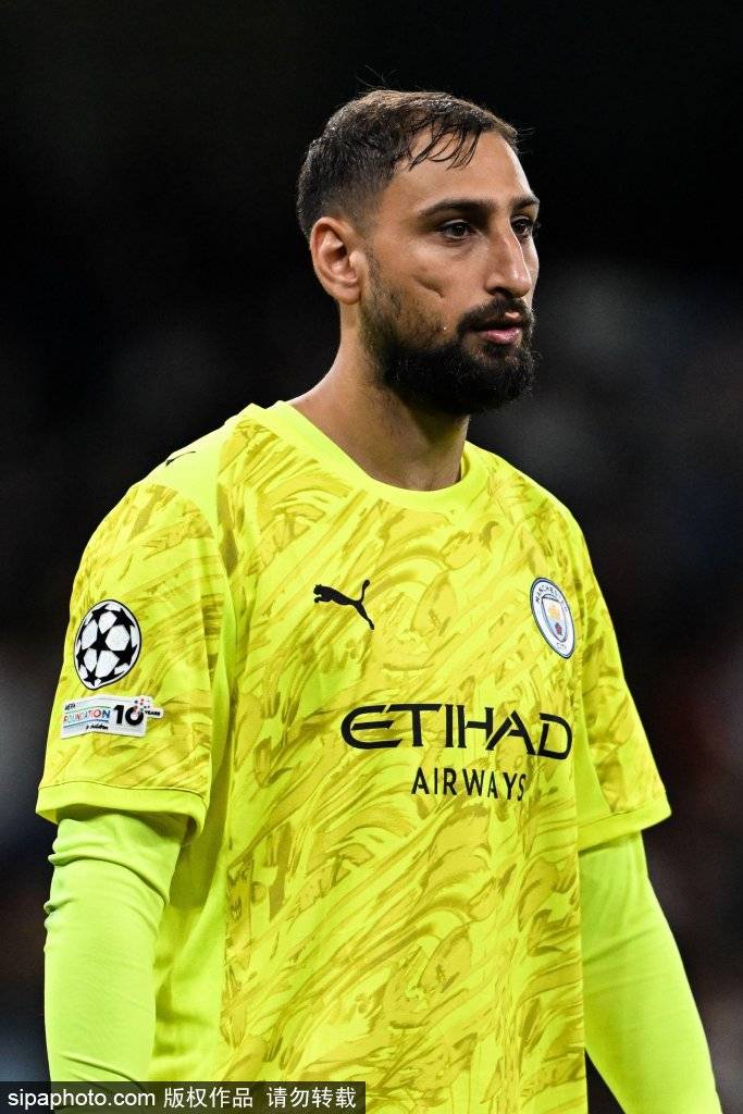 马赛1-0战胜巴黎圣日尔曼:战术解析与球员故事交织的法甲经典对决 马赛1-0战胜巴黎圣日尔曼:战术解析与球员故事交织的法甲经典对决