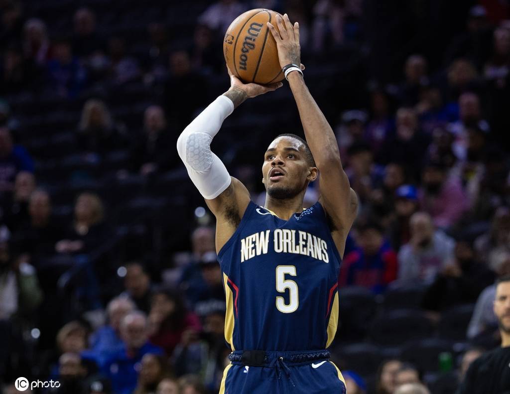 鹈鹕穆雷跟腱恢复良好 预计将于新年后复出 鹈鹕穆雷跟腱恢复良好 预计将于新年后复出