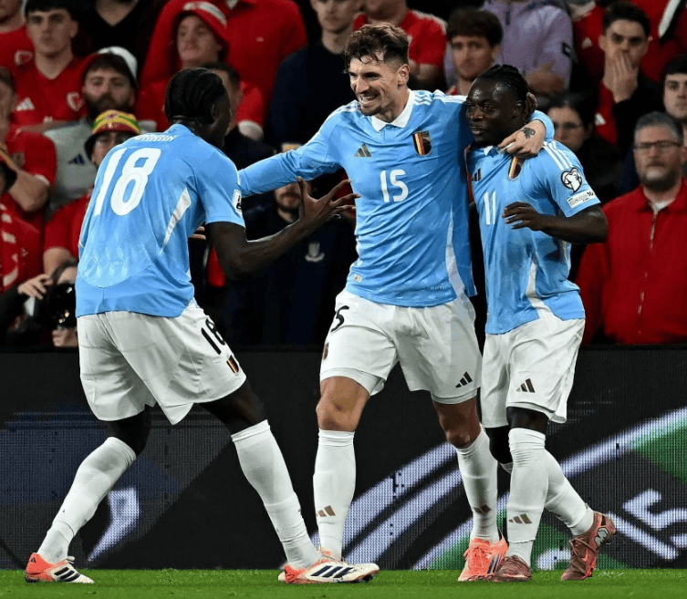 德布劳内双响,阿森纳锋霸将功补过,比利时4-2威尔士强势登顶第1 德布劳内双响,阿森纳锋霸将功补过,比利时4-2威尔士强势登顶第1